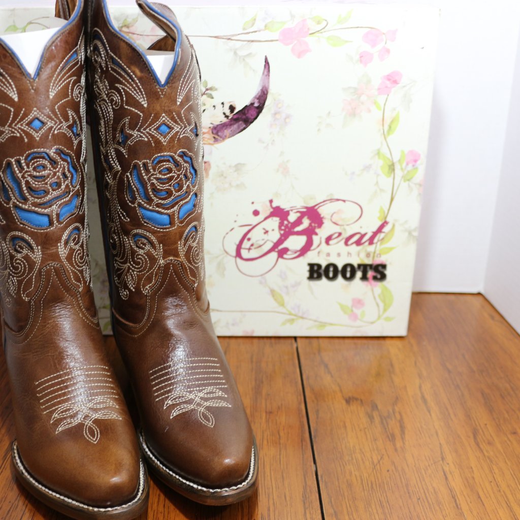 Avens Women’s Western Boot By J.B. Dillon.